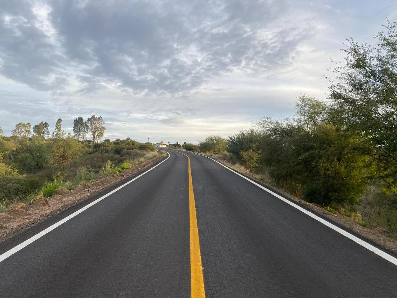 Imagen carretera microaglomerado