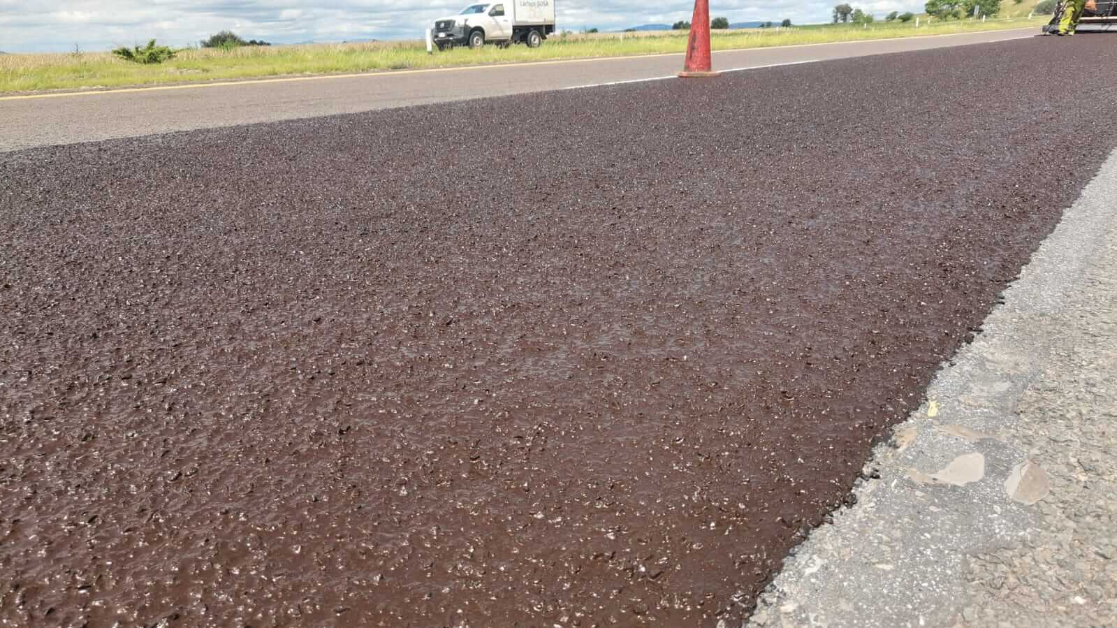 Pavimentación con CASAA en frío: tecnología de alto desempeño para concesiones carreteras